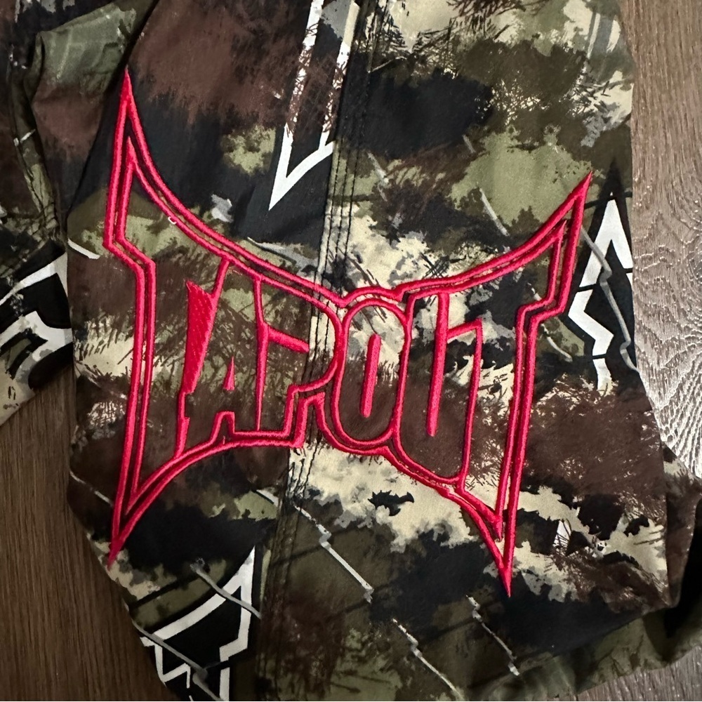 TAPOUT CAMO SHORTS